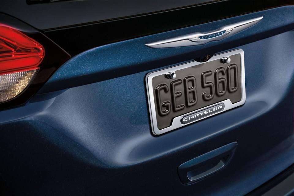 hd-detroit_2016_chrysler_pacifica_par_mopar_1-8