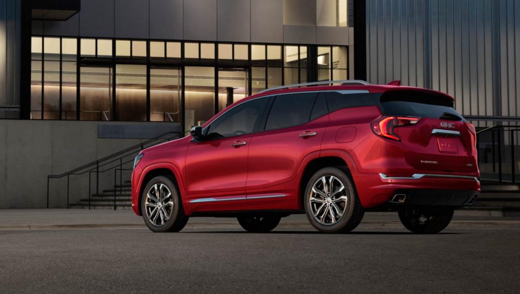 hd-detroit_2017_gmc_terrain_1-10