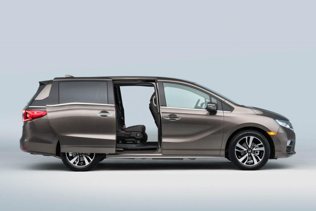 hd-detroit_2017_honda_odyssey_1-12