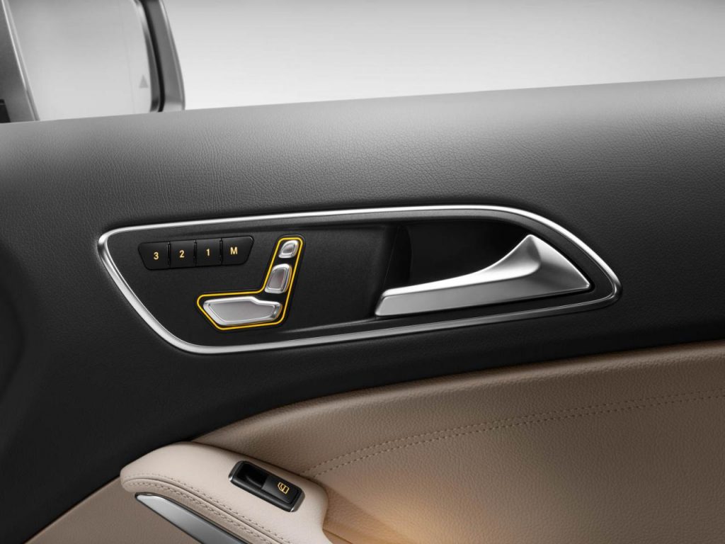 hd-detroit_2017_mercedes_gla_restyl_1-31