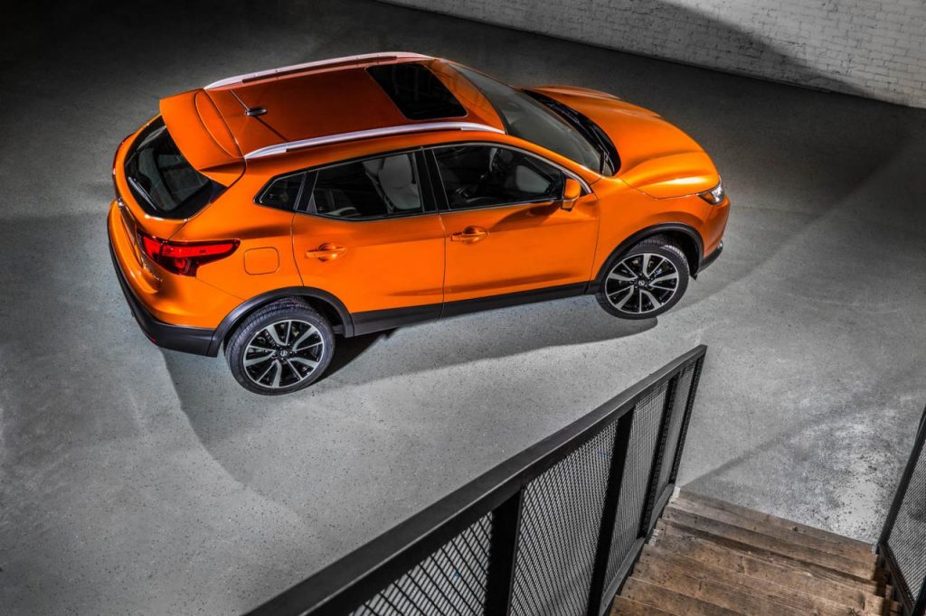 hd-detroit_2017_nissan_rogue_sport_1-10