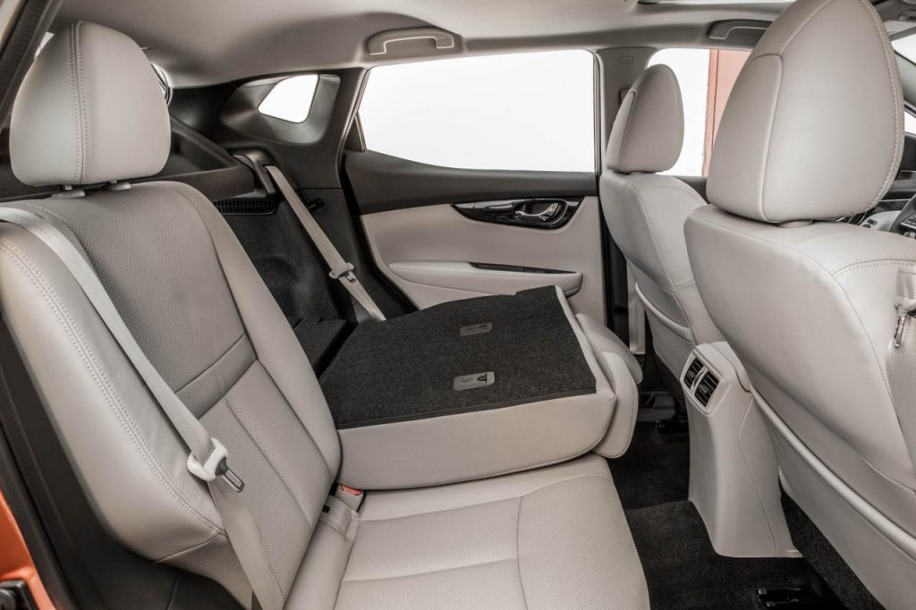 hd-detroit_2017_nissan_rogue_sport_1-7