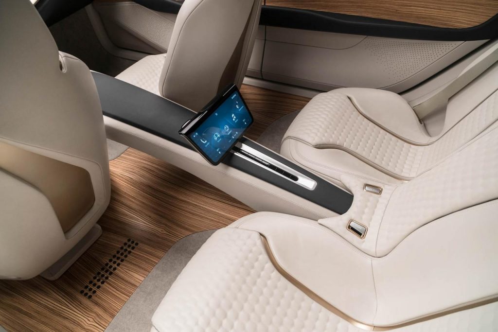 hd-detroit_2017_nissan_vmotion_20_1-29