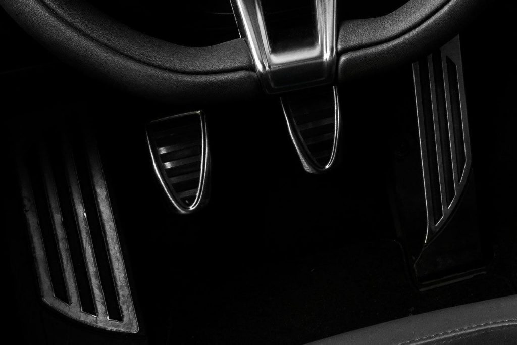 hd-deux_alfa_romeo_giulia_quadrifoglio_pour_la_gendarmerie_italienne_1-4