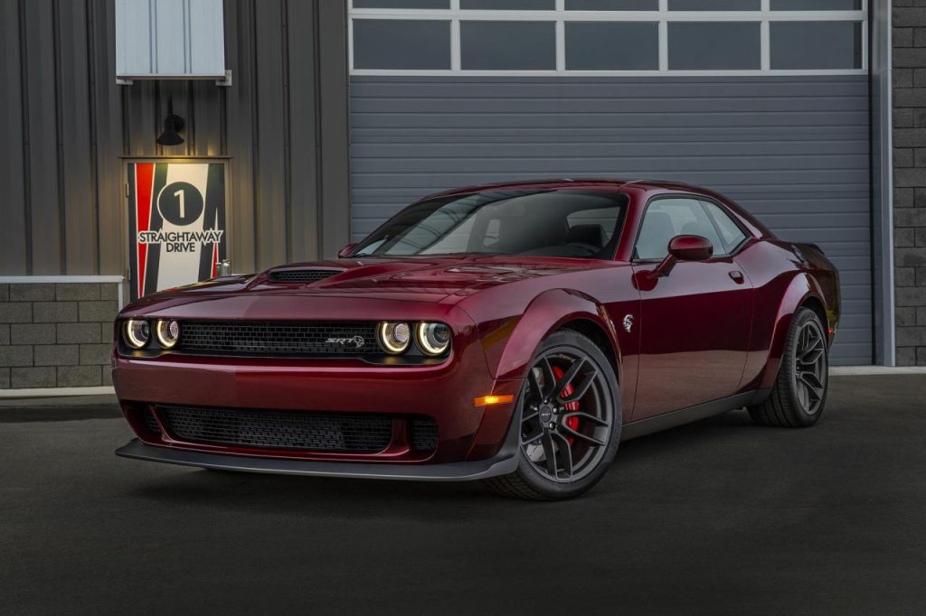 hd-dodge_challenger_hellcat_widebody_une_touche_de_demon_1-18