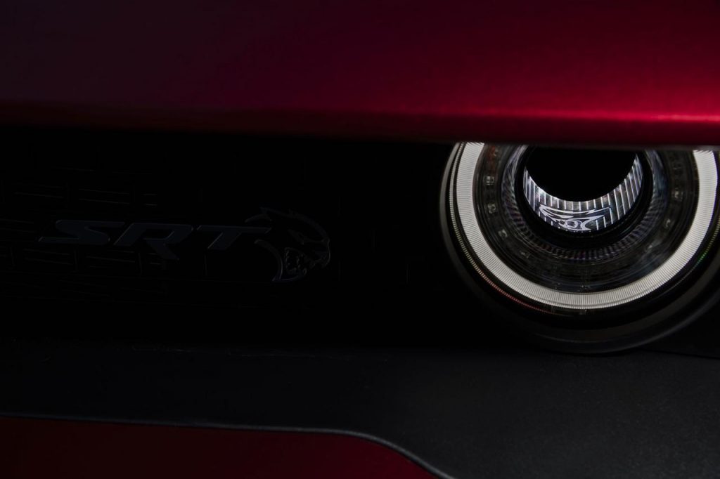 hd-dodge_challenger_hellcat_widebody_une_touche_de_demon_1-2