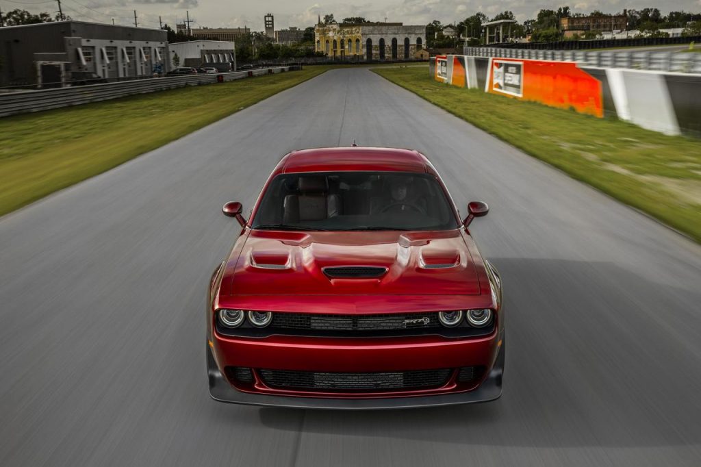hd-dodge_challenger_hellcat_widebody_une_touche_de_demon_1-8