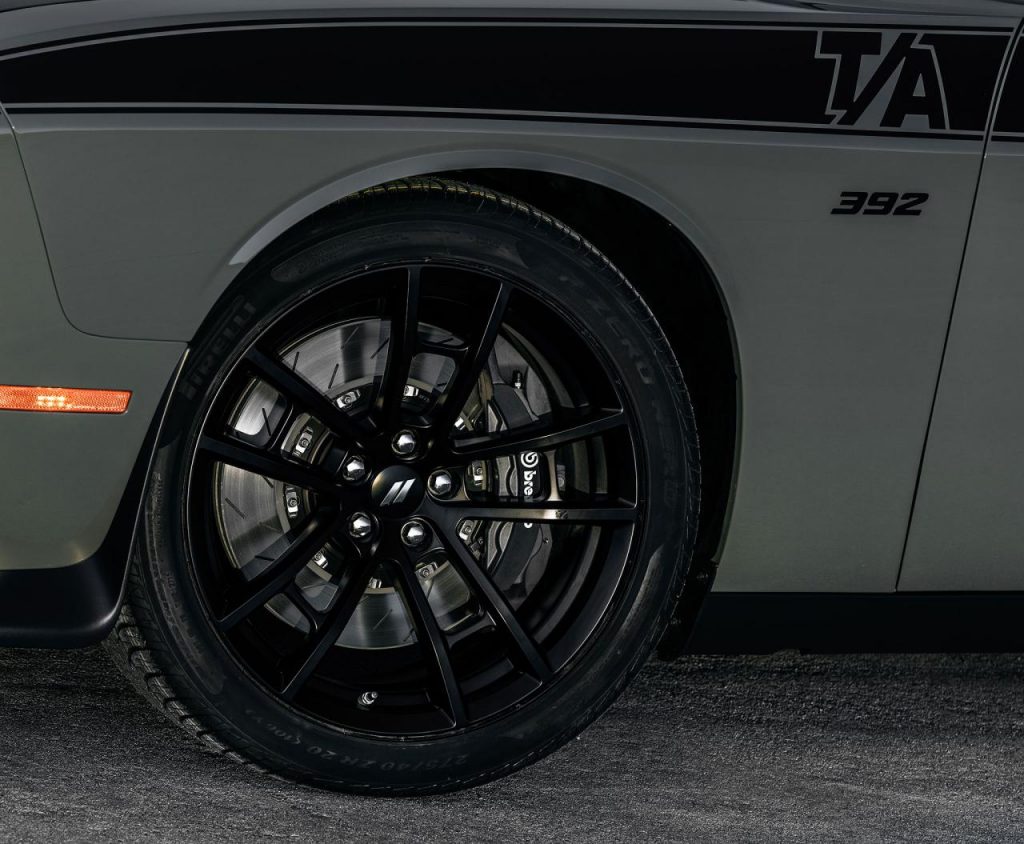 hd-dodge_charger_t_a_et_charger_daytona_versions_2017_1-5