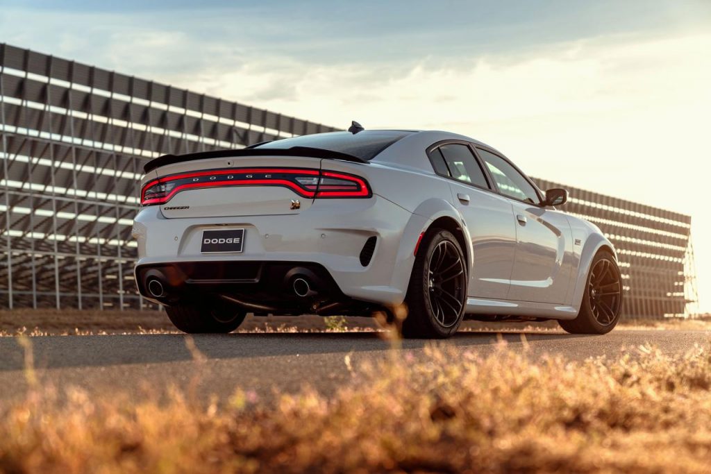 hd-dodge_charger_widebody_1-25