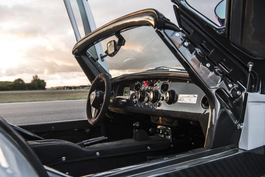 hd-donkervoort_d8_gto_40_gelukkige_verjaardag_1-1