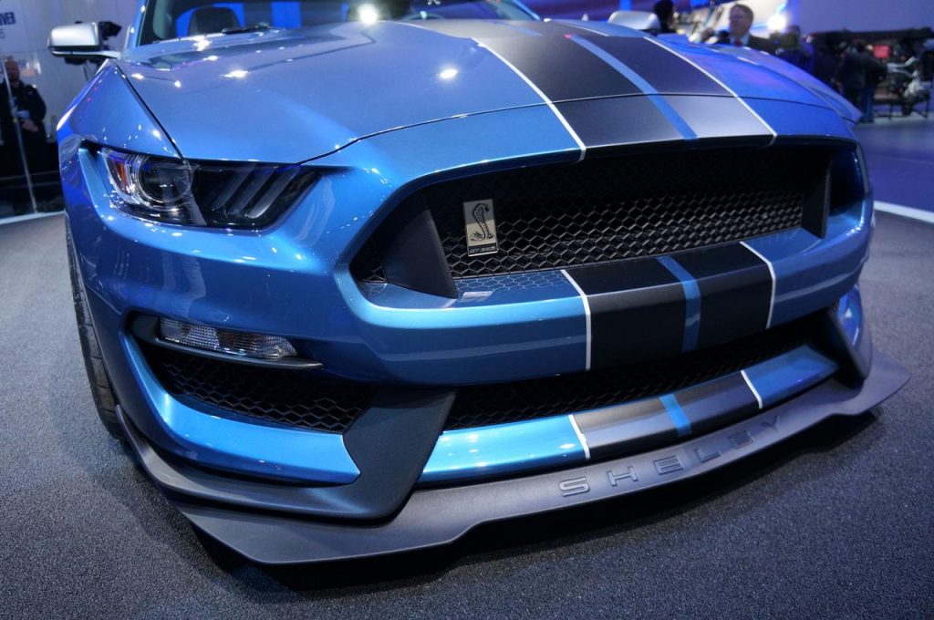 hd-dtroit_2015_live_ford_shelby_gt350r_mustang_1-14