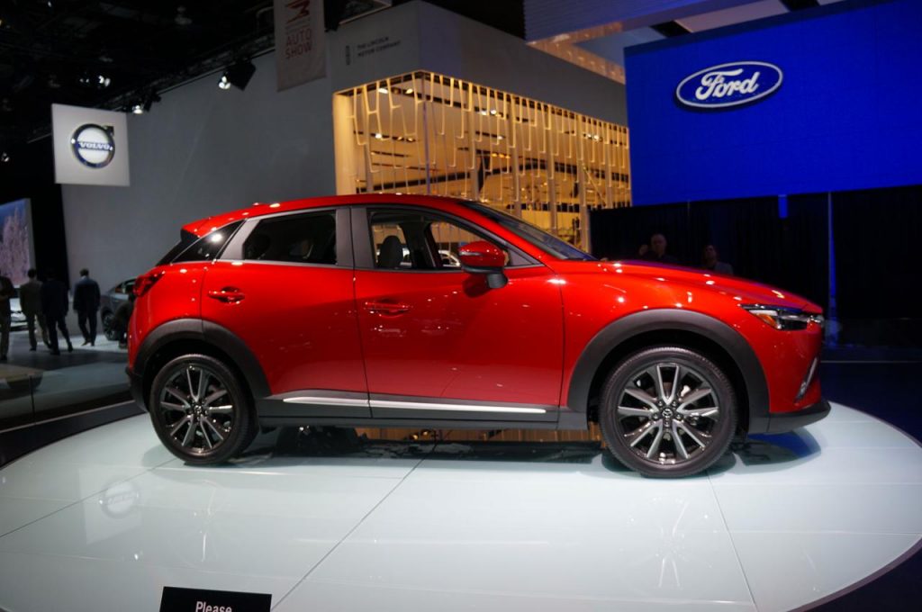 hd-dtroit_2015_live_mazda_cx_3_1-8
