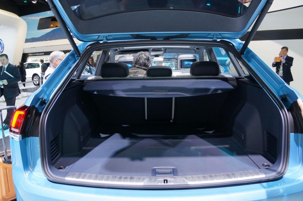 hd-dtroit_2015_live_volkswagen_cross_coup_gte_concept_1-2