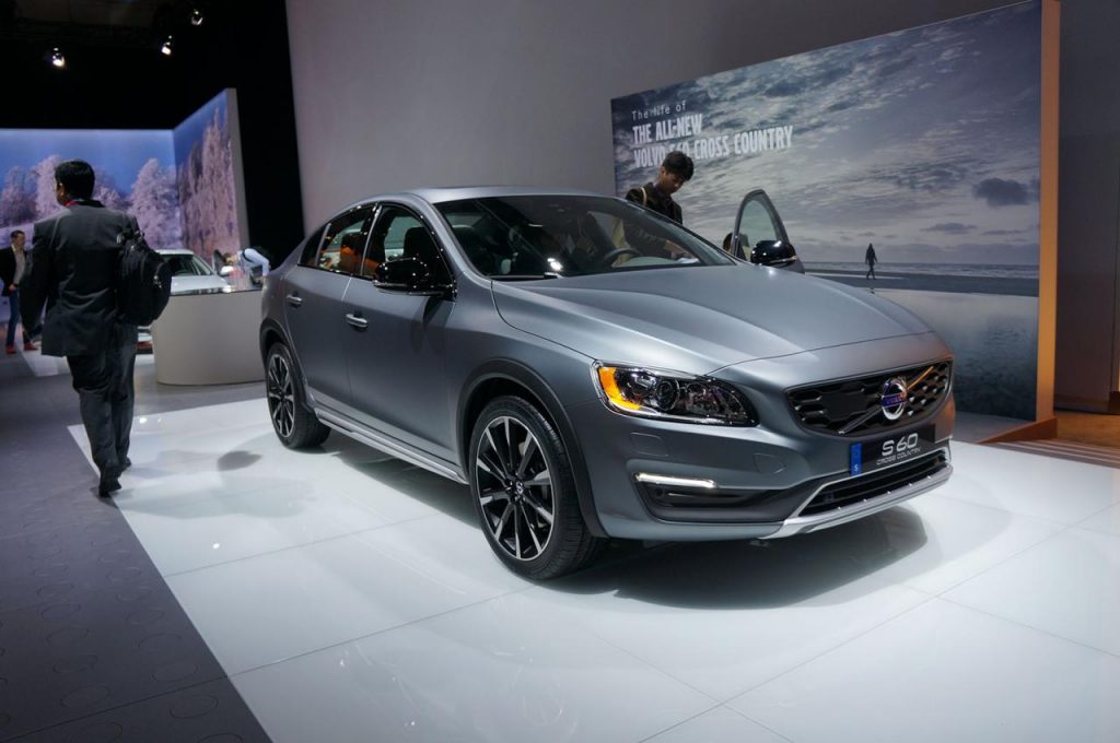 hd-dtroit_2015_live_volvo_s60_cross_country_1-8