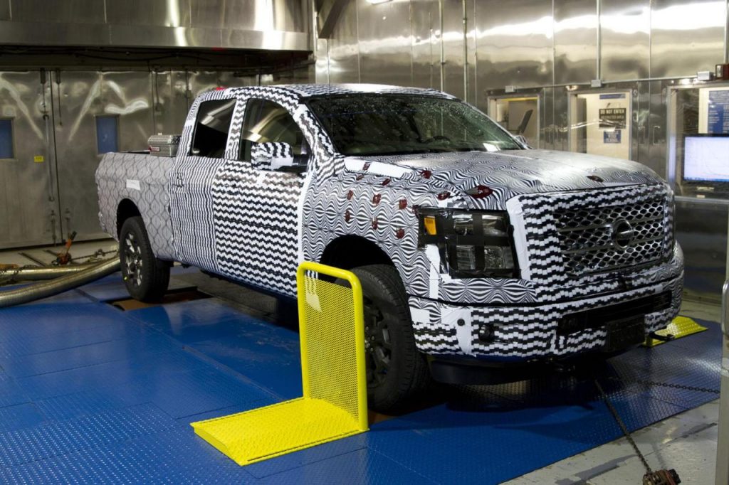 hd-dtroit_2015_nissan_titan_suite_du_teasing_1-5