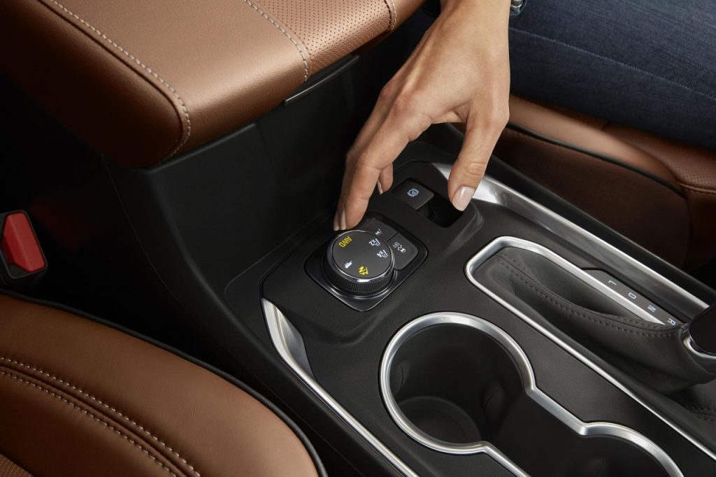 hd-dtroit_2017_chevrolet_traverse_1-4