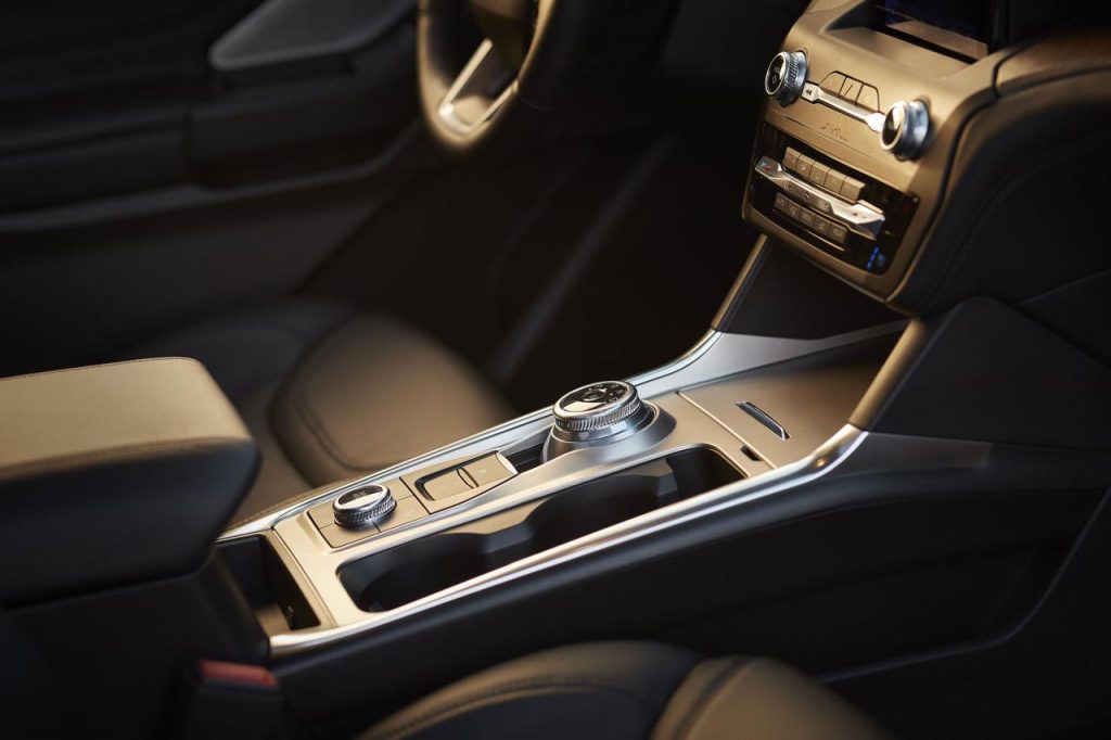 hd-dtroit_2019_ford_explorer_1-5