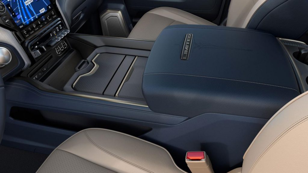 hd-dtroit_2019_le_ram_heavy_duty_montre_ses_muscles_1-7