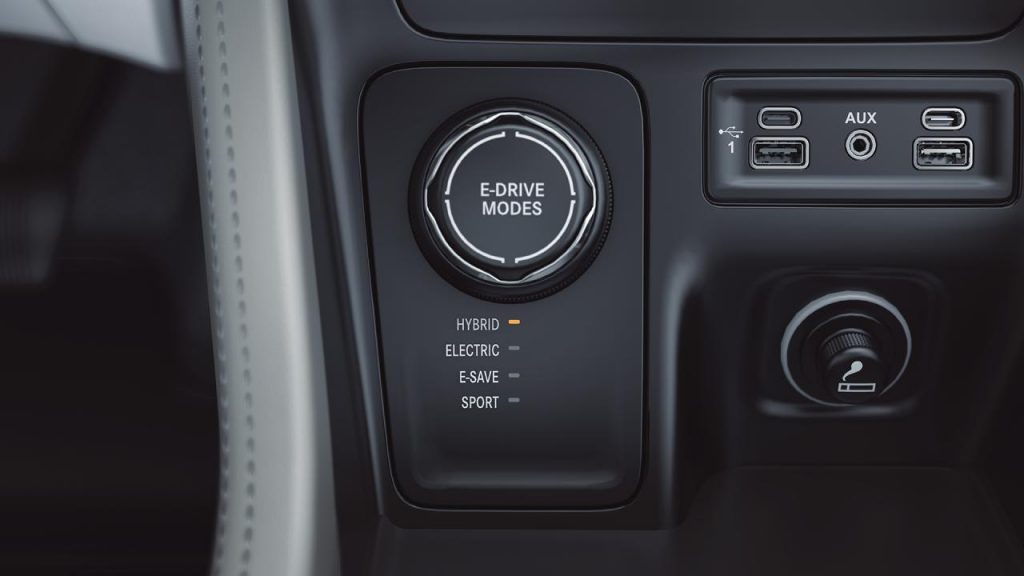 hd-en_chine_le_jeep_commander_passe_l_hybride_rechargeable_1-2