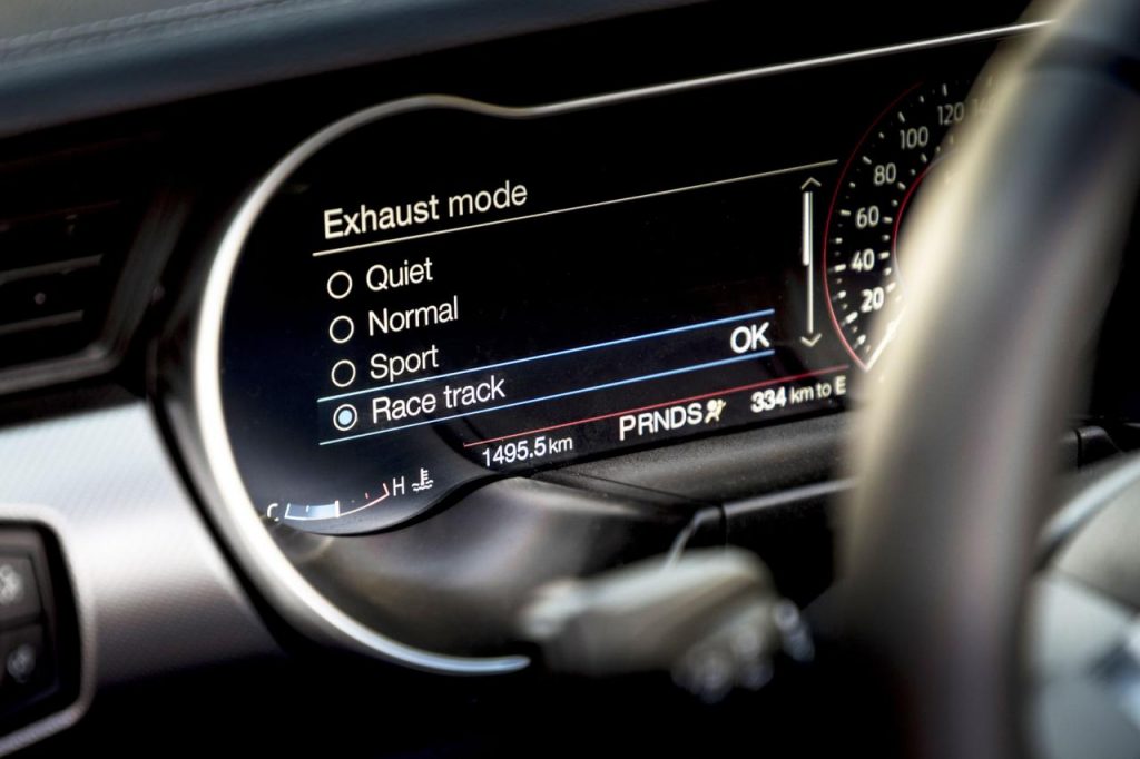 hd-essai_ford_mustang_gt_burn_in_usa_1-10