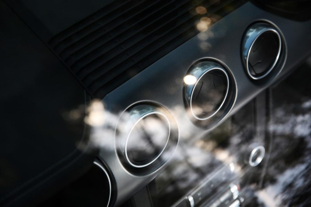 hd-essai_ford_mustang_gt_burn_in_usa_1-2