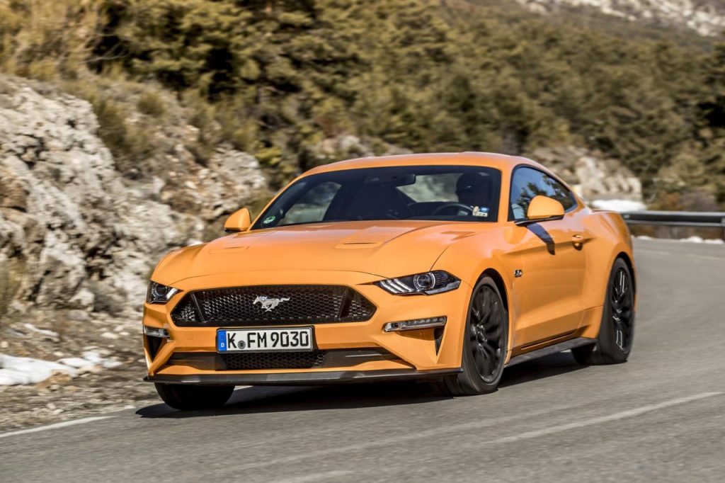 hd-essai_ford_mustang_gt_burn_in_usa_1-28