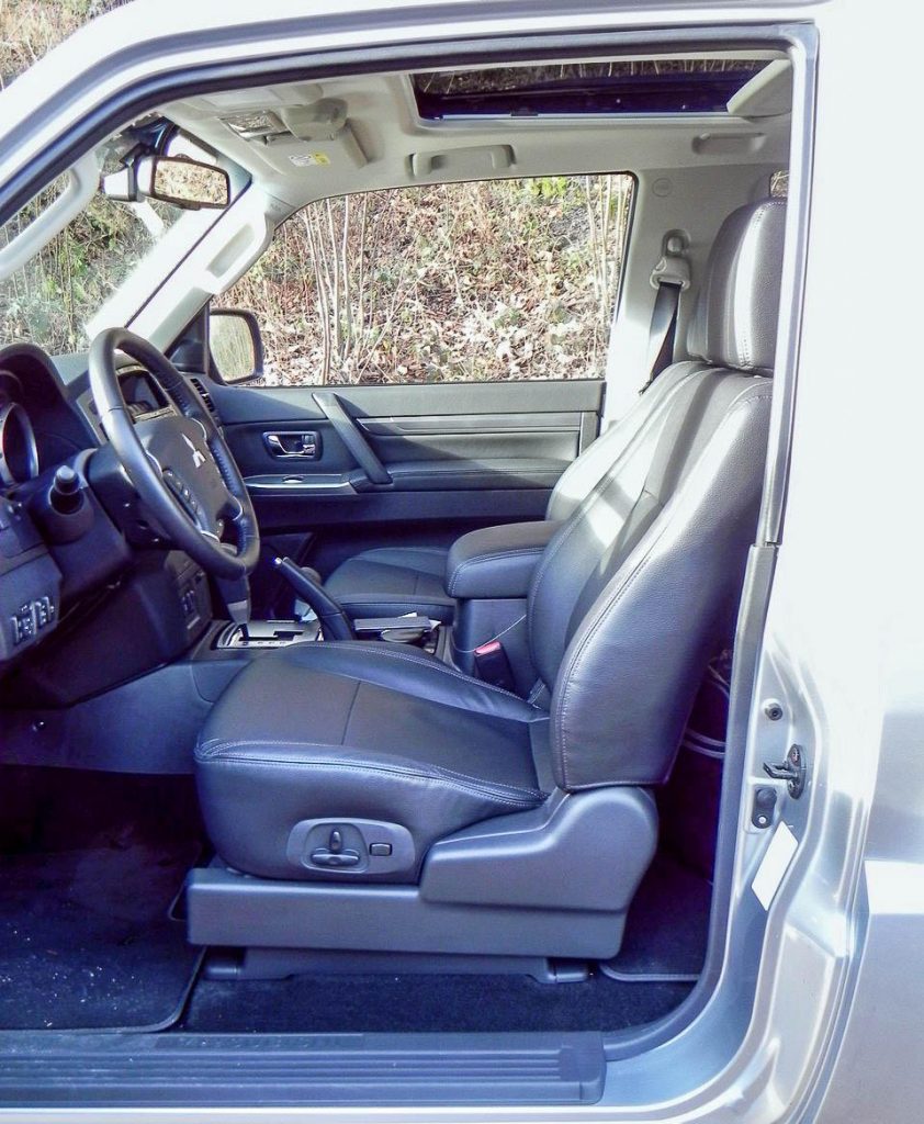 hd-essai_mitsubishi_pajero_baroudeur_d_honneur_1-8