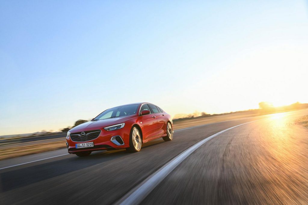 hd-essai_opel_insignia_grand_sport_gsi_260_ch_1-8