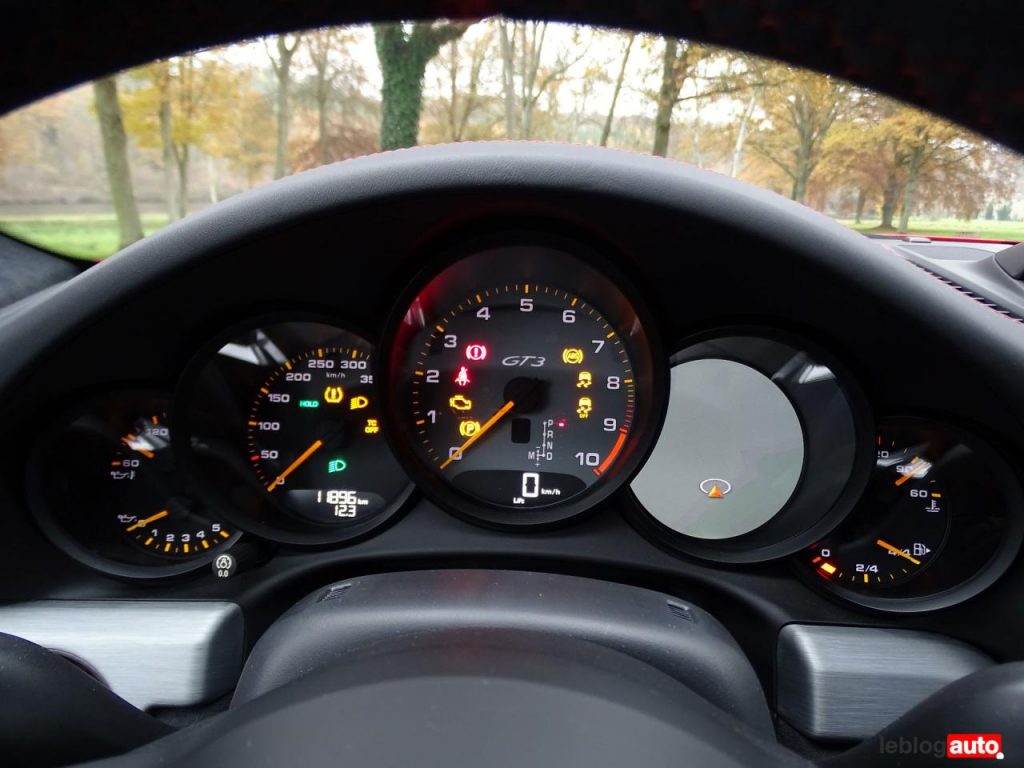 hd-essai_porsche_911_gt3_1-10