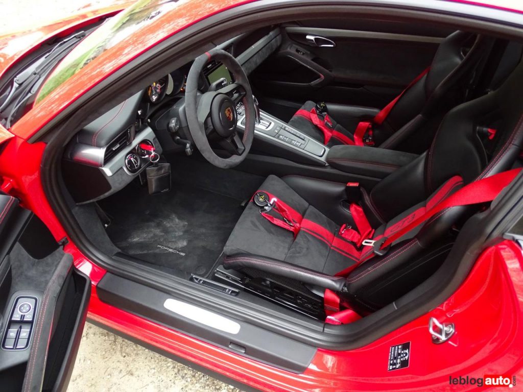 hd-essai_porsche_911_gt3_1-15
