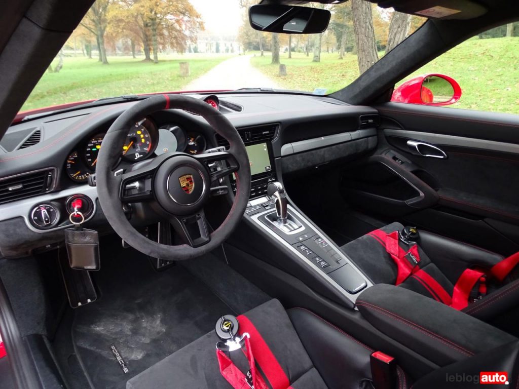 hd-essai_porsche_911_gt3_1-20