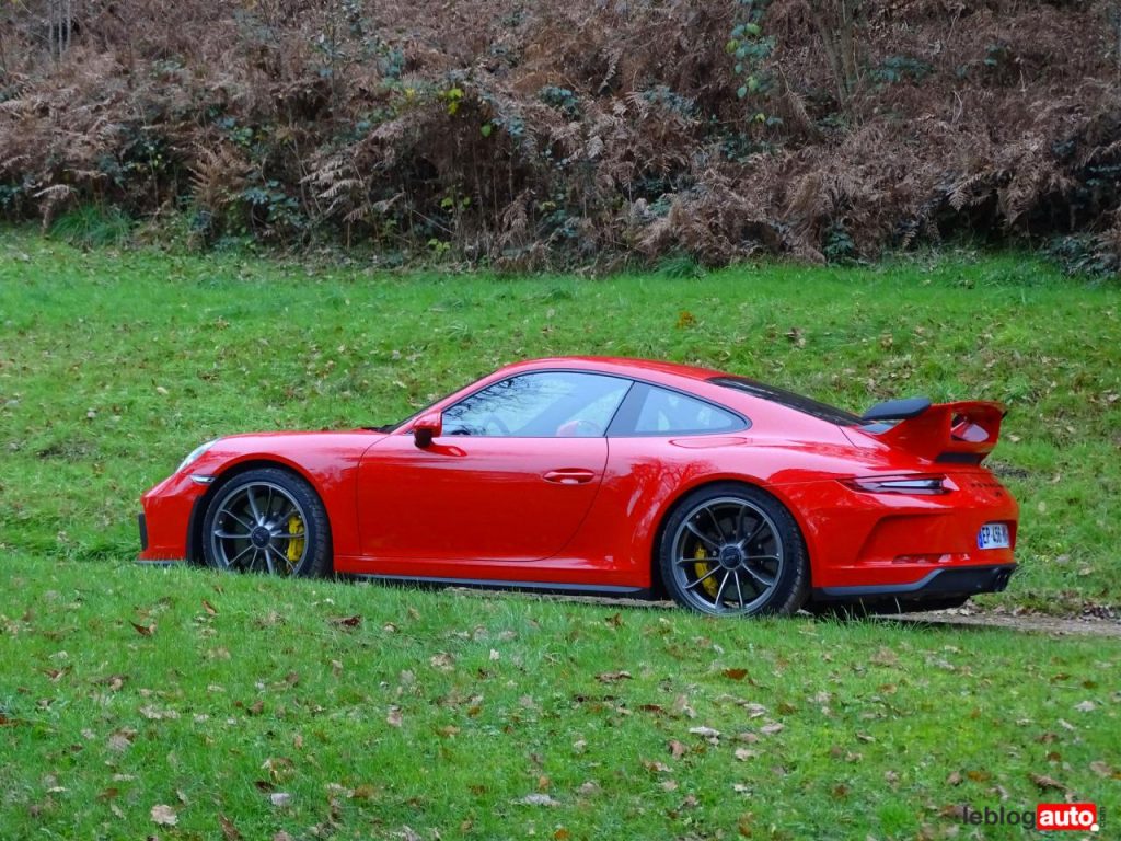 hd-essai_porsche_911_gt3_1-46