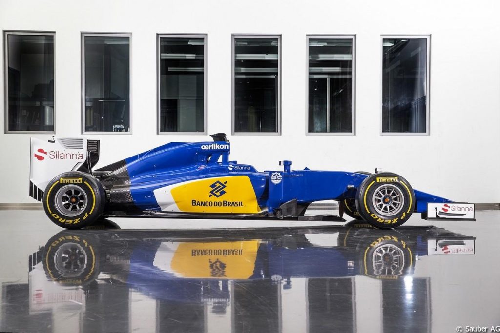 hd-f1_2015_sauber_prsente_la_c34_de_bleu_vtue_1-3