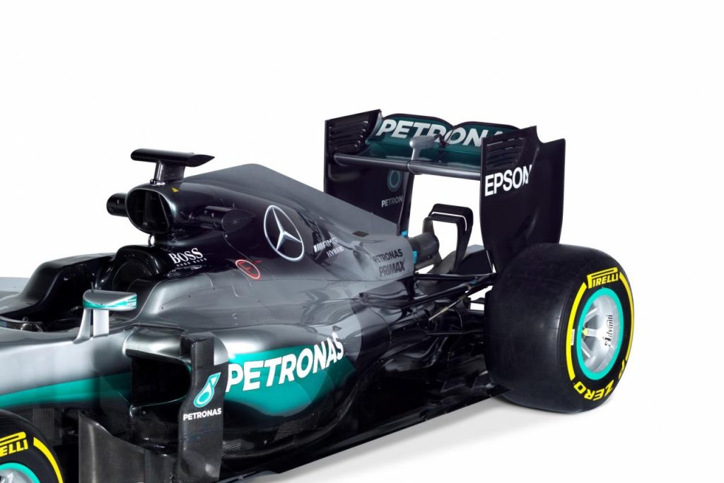 hd-f1_2016_mercedes_w07_volution_d_une_championne_1-1