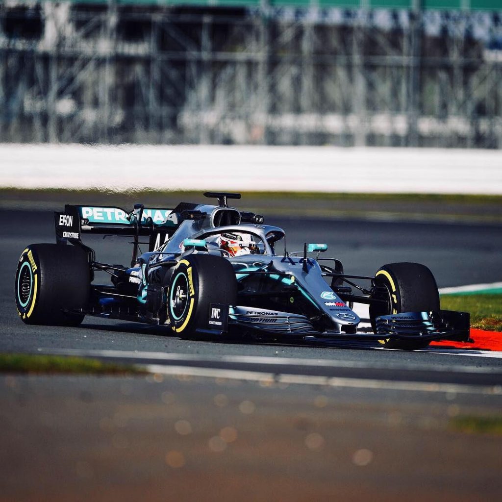hd-f1_2019_mercedes_dgaine_la_w10_1-6