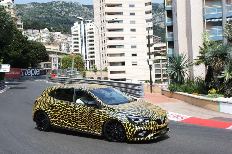 hd-f1_monaco_2017_la_nouvelle_renault_megane_rs_en_bote_edc_ou_manuelle_1-5