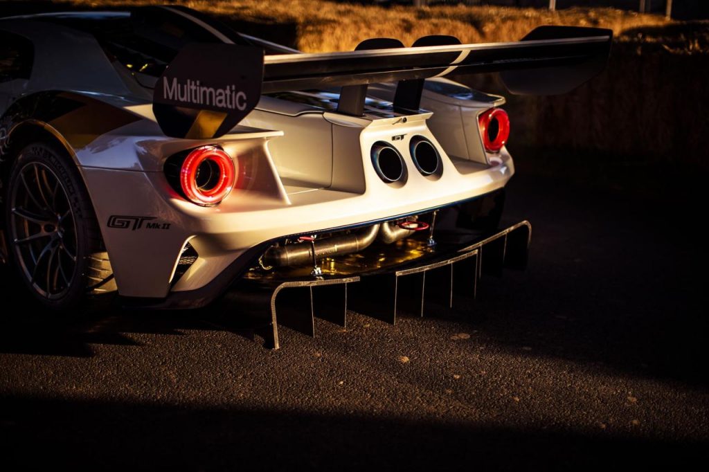 hd-ford_gt_mk_ii_bras_d_honneur_au_wec_1-16