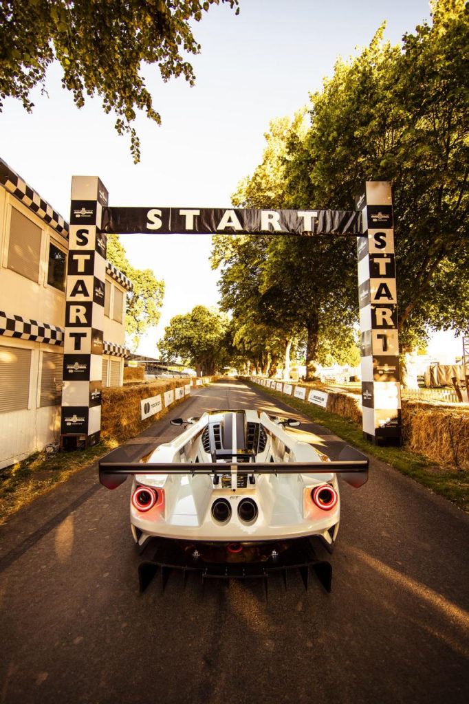 hd-ford_gt_mk_ii_bras_d_honneur_au_wec_1-2