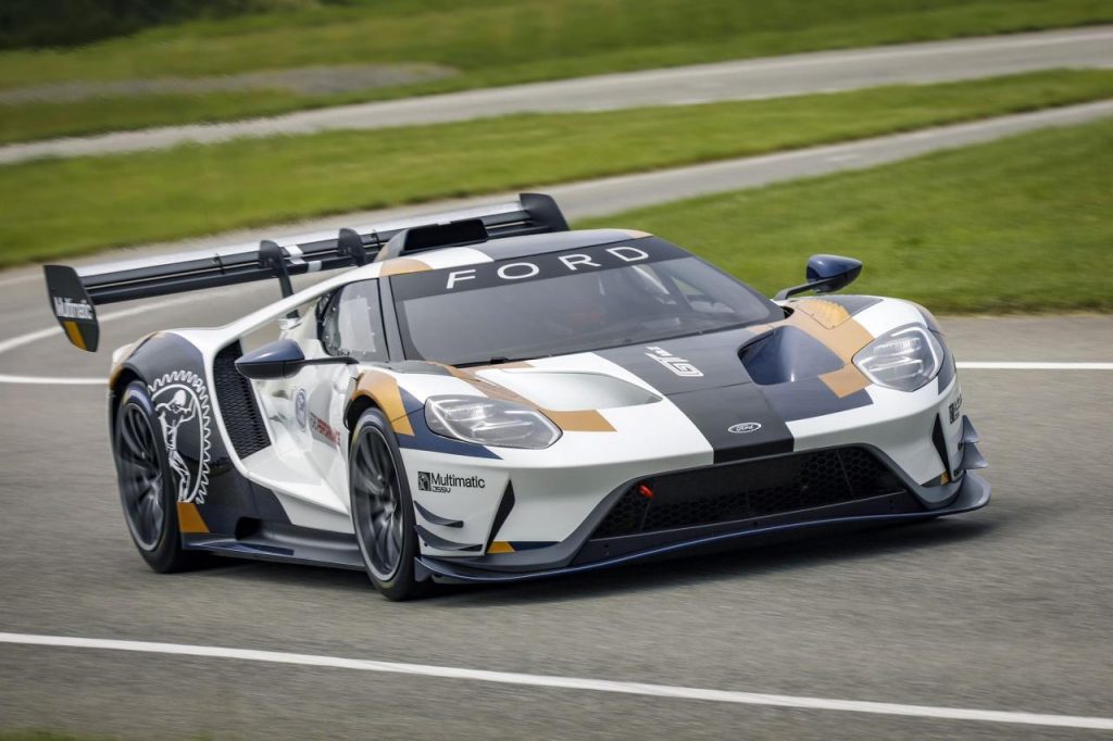 hd-ford_gt_mk_ii_bras_d_honneur_au_wec_1-41