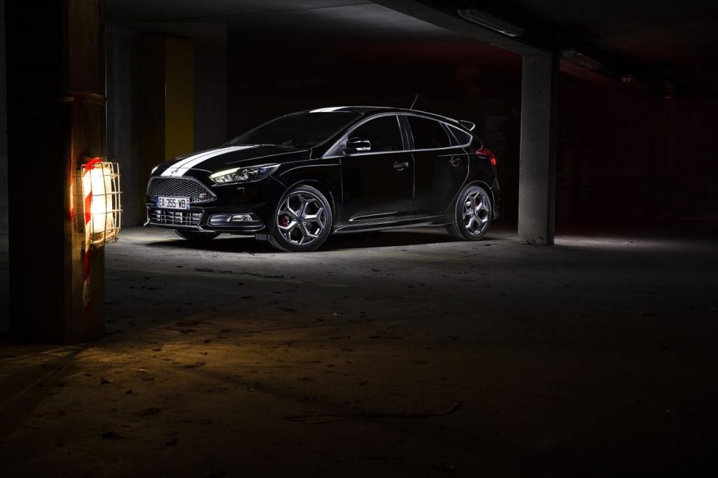 hd-ford_lance_les_sportives_black_series_1-3