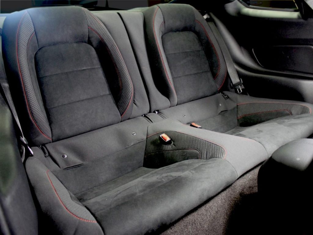 hd-ford_shelby_gt350r_mustang_2plus2_1-2