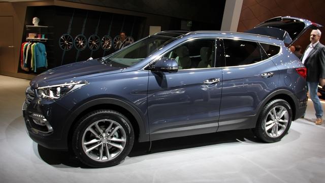 hd-francfort_2015_live_hyundai_santa_fe_1-3