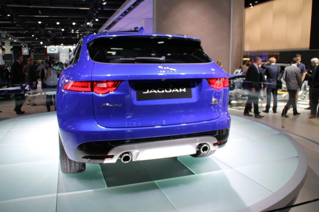 hd-francfort_2015_live_jaguar_f_pace_1-3