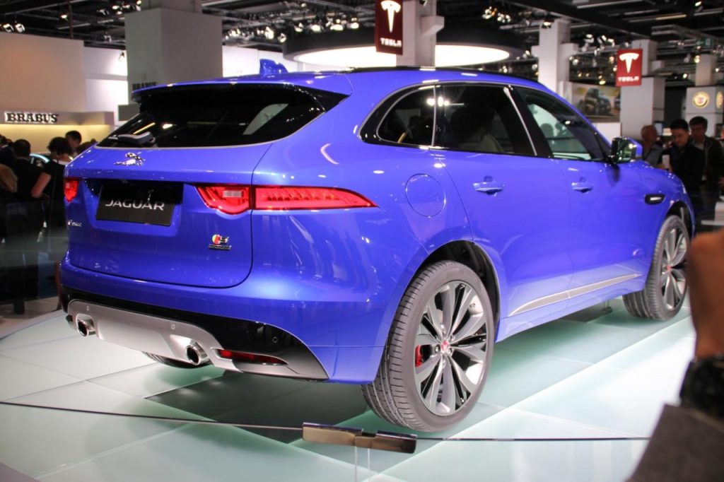 hd-francfort_2015_live_jaguar_f_pace_1-4