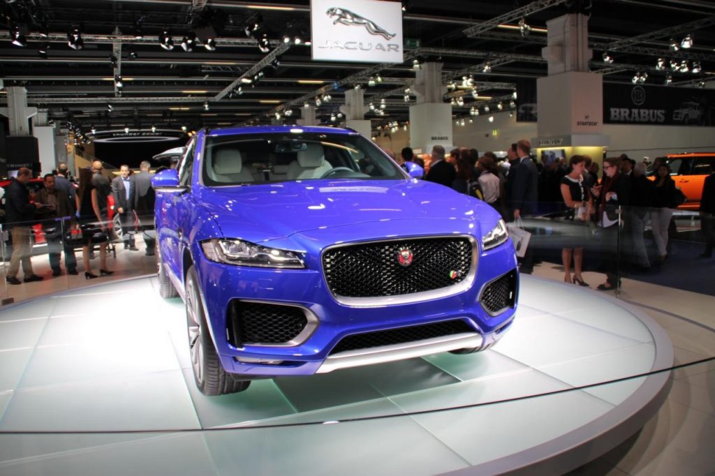 hd-francfort_2015_live_jaguar_f_pace_1-6