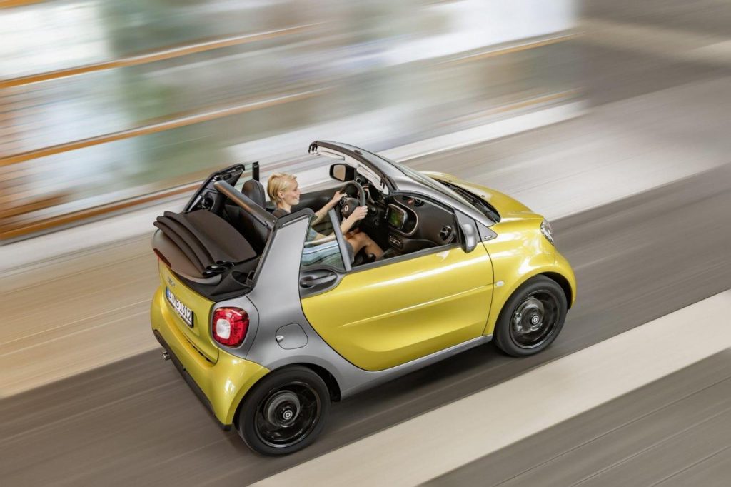 hd-francfort_2015_smart_fortwo_cabrio_1-2