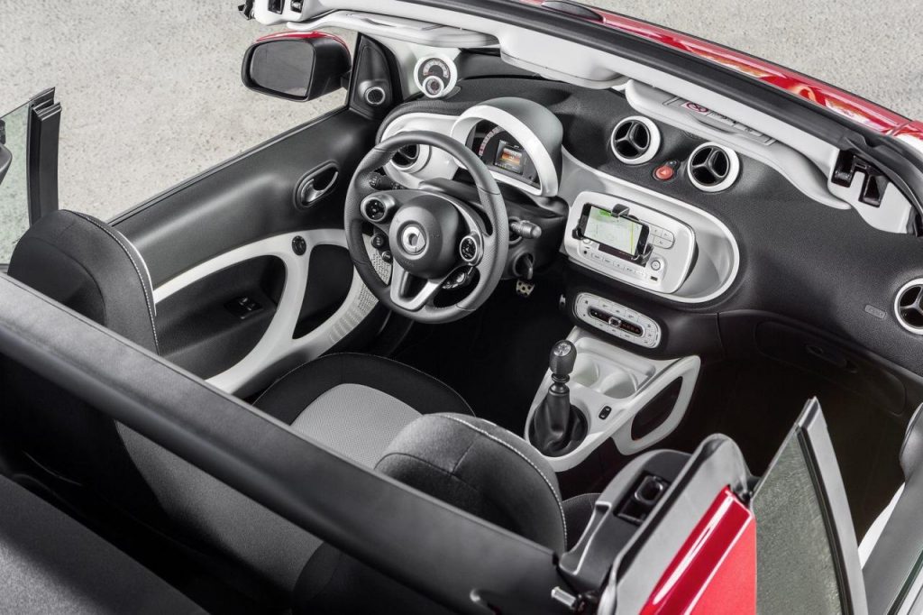 hd-francfort_2015_smart_fortwo_cabrio_1-5
