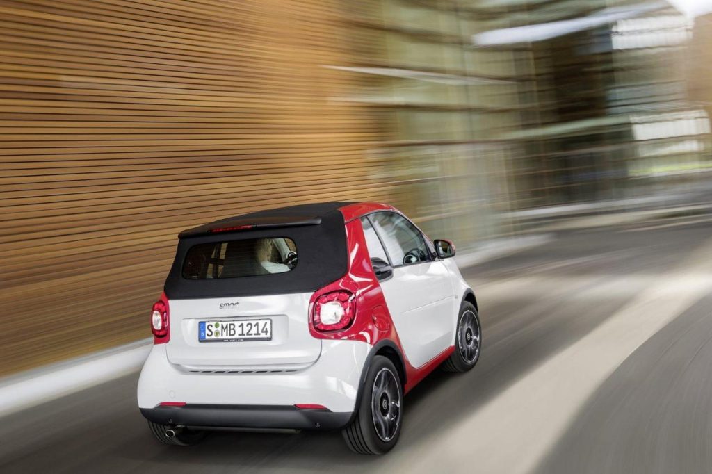 hd-francfort_2015_smart_fortwo_cabrio_1-8