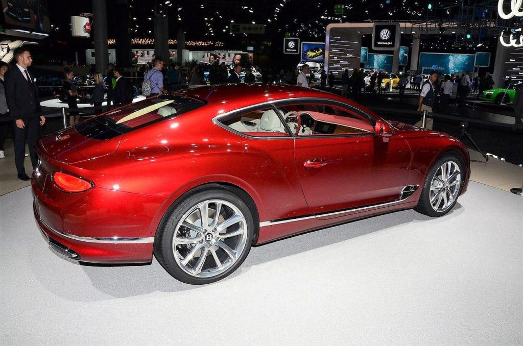 hd-francfort_2017_live_bentley_continental_gt_royalement_race_vido_1-12