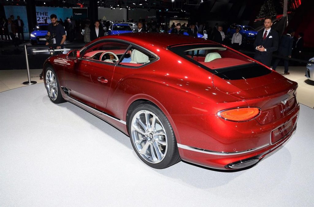 hd-francfort_2017_live_bentley_continental_gt_royalement_race_vido_1-15